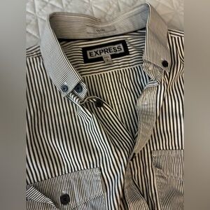 Express Shirt Size Small Mens Fitted Top Two Front Chest Pockets Long-Sleeves!
